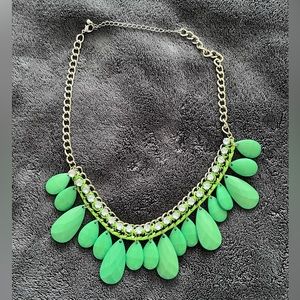 Fun fluorescent green necklace